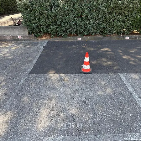 Avec Piscine A 1km De La Apartman *